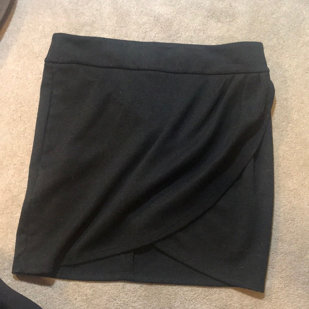 Black pencil skirt